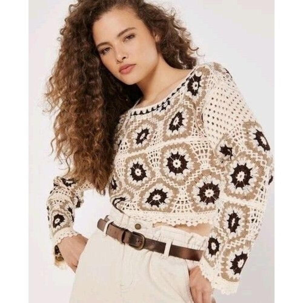 Rebellion Crochet Scoop-Neck Pullover in Cream, Brown & Black